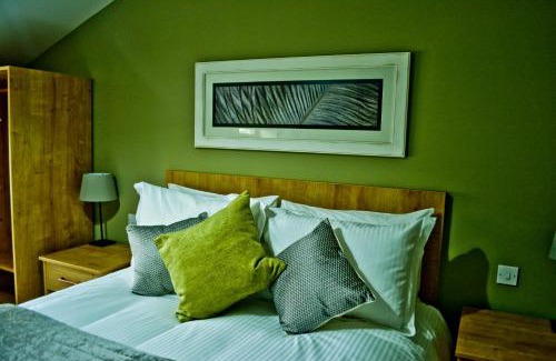 Long Lane Bed & Breakfast | The Ugly Duckling