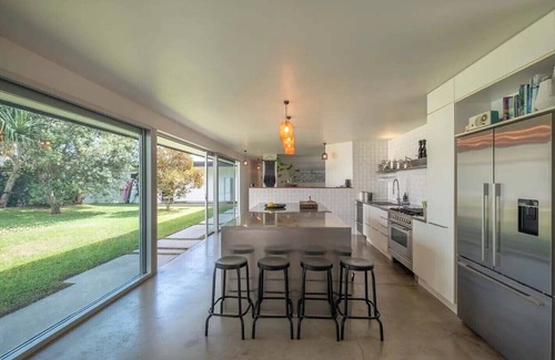 Bogangar House | The Ultimate Beach House - Magnesium pool, close to beach and shops