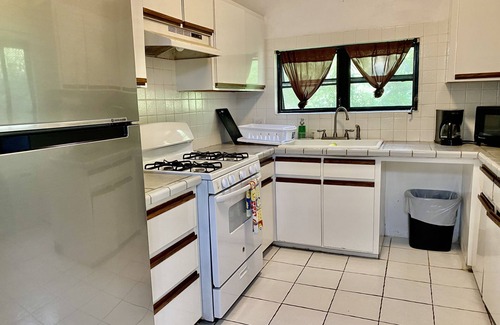 Estate Dorothea Condo | The Ultimate Escape 2bds 2bth with all the amenities