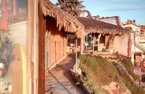 La Joya House | The ultimate Surer Shack - At Al Capone's Baja Estate.