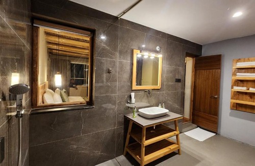 Diskit Hotel | THE UNALOME RESORT