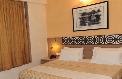 Khar Hostel | The UniContinental - Campus Accommodation