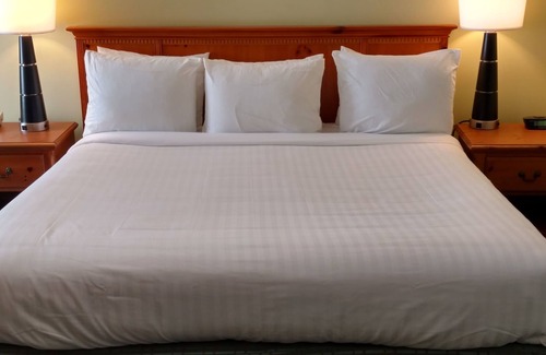 East Side Hotel | The University Inn at Emory