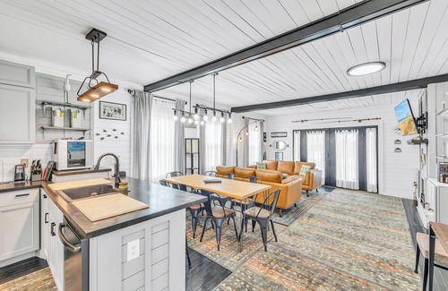 Wilmington Beach House | The Unsinkable Mary