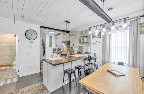 Wilmington Beach House | The Unsinkable Mary