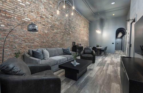 Downtown Louisville Apartment | The Urban Bourbon. Sip and Savor