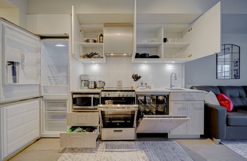 Garden District Hotel | The Urban Homestead by Instant Suites | Gym
