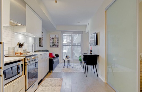 Garden District Hotel | The Urban Homestead by Instant Suites | Gym