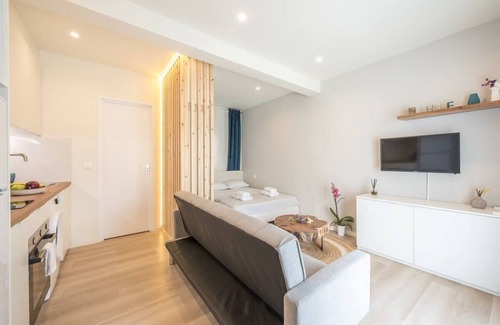 Kaisariani Apartment | The Urban Loft 1 - Athens Exclusive Gem