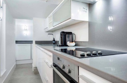 Notting Hill Apartment | The Urban Minimalist- Notting Hill 2 Bed