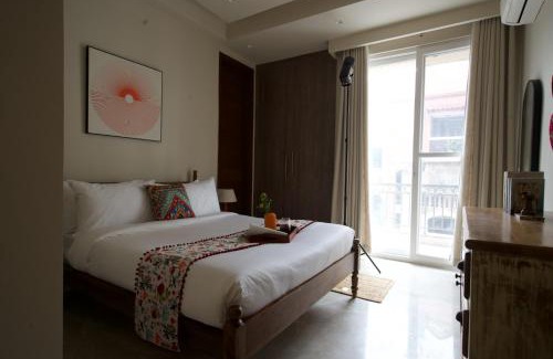 Green Park Apartment | The Urban Perch 3bhk Apartment with lift in South Delhi closest to India gate