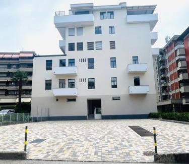 Lugano Apartment | The Urban Suite - Stylish and with FREE parking