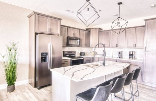 Osage Beach Condo | The Vacation Haven | LOTO's Best Private Resort Style Pool