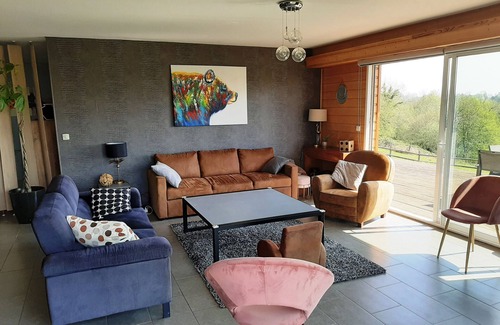 Fort-Moville House | The valley villa