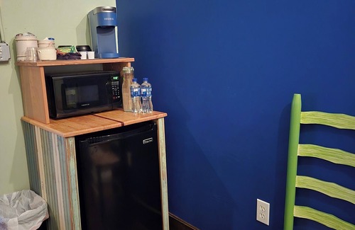 Hermann Apartment | The Van Gogh Suites is one of our four rooms.