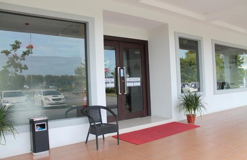 Bintulu Hotel | The Velton Inn
