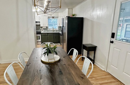 Monroe House | The Velvet Crush Cottage located in the heart of Monroe
