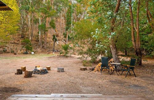 Nowhere Creek House | The Verge of Nowhere Oak by Tiny Away