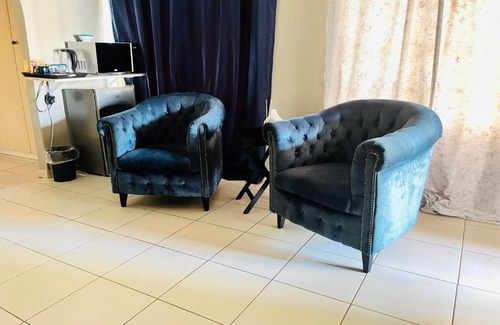 Gaborone House | The Vibe - Executive Luxurious Ensuite