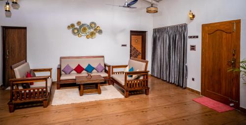 Thoppur Villa | The Viber Yercaud- villa with waterfalls