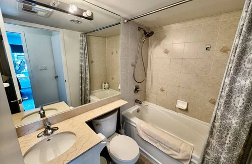 Downtown Toronto Condo | The Vicky - Centre of Attention; Location & Design
