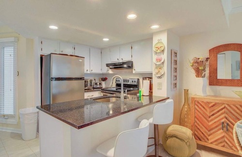 Isle of Palms Condo | "The View" at 204 F Port O Call|180 degree Oceanfront Views|Large Screen Porch|Updated Kitchen|Pe.