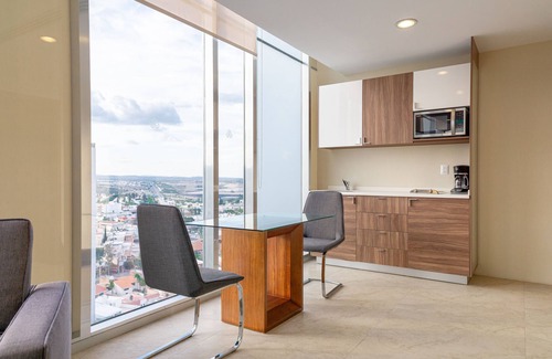 San Luis Potosi Apartment | The View Hotel By Covalia