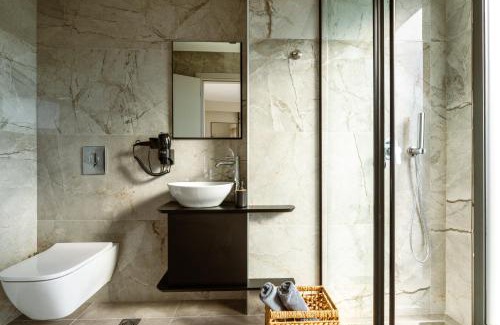 Sivota Apartment | The View Hotel Sofas Coastal Retreat