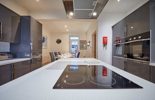 Tynemouth House | The View Old Coastguard Cottage