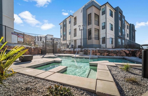 St. George Condo | The View Resort Amenities & Epic Views!