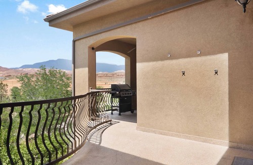 St. George Condo | The View Resort Amenities & Epic Views!