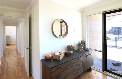 Tura Beach House | The Views - 3 Bedroom Home - Pet Friendly - 5+ nights