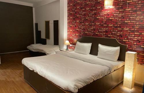 Vashist Hotel | The VIIEW Hotel