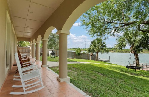 Rio Hondo Villa | The Villa at Arroyo City