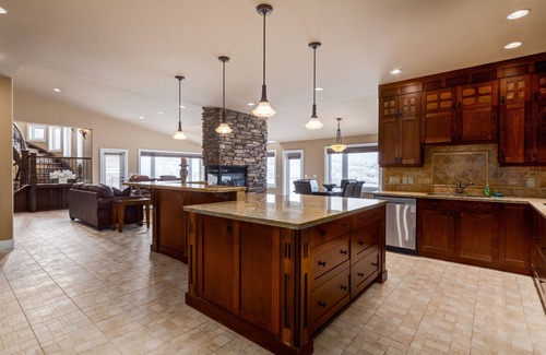 Calgary Villa | The Villa with a View