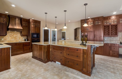 Calgary Villa | The Villa with a View