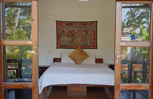 Agonda Hotel | The village agonda beach cottages