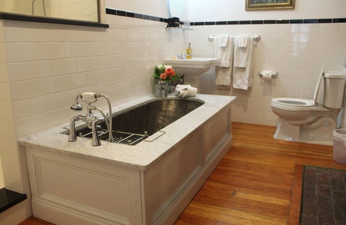 Yarmouth Port Bed & Breakfast | The Village Inn Cape Cod