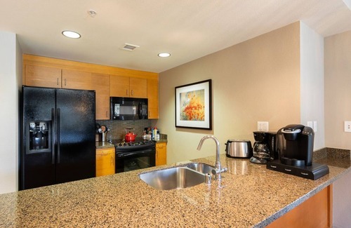 Mammoth Lakes Condo | The Village Monache 2BD/2BA With Great View and Location!