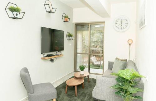 Mamilla Apartment | The Village new Apt 2BDR *Top Location *