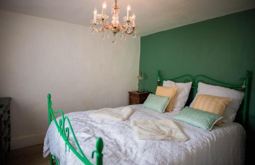 Saint-Calais Apartment | The Vintage Bed and Broc'