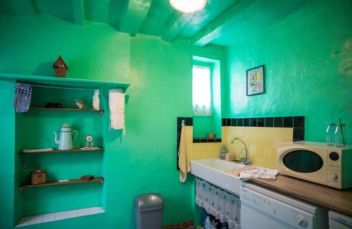 Saint-Calais Apartment | The Vintage Bed and Broc'