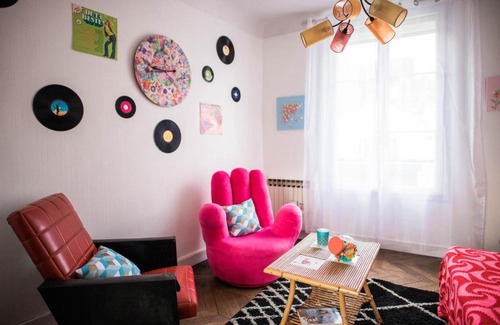Saint-Calais Apartment | The Vintage Bed and Broc'