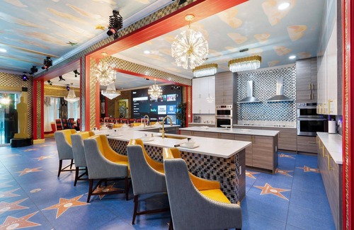 Loughman House | The VIP Hollywood Experience
