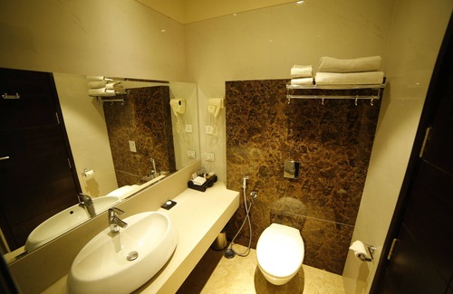 Karnal Hotel | The Vivaan Hotel & Resorts