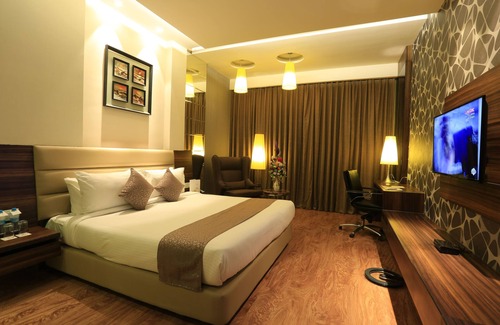 Karnal Hotel | The Vivaan Hotel & Resorts