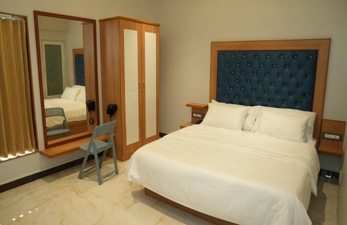 Thiruthani Hotel | THE VP RESIDENCY TOWERRS