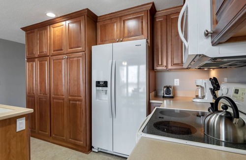 Tybee Island Condo | The Vue 238 | Great Ocean, Pool View, Top Floor!