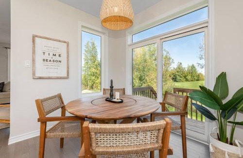 Kemptville House | The Wabi Sabi 4-bedrooms Designer Home