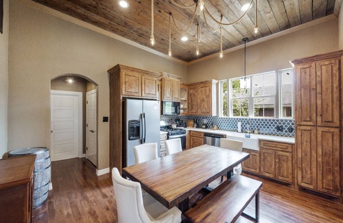 Waco House | The Waco Victorian: 5min to Silos/Downtown/Baylor